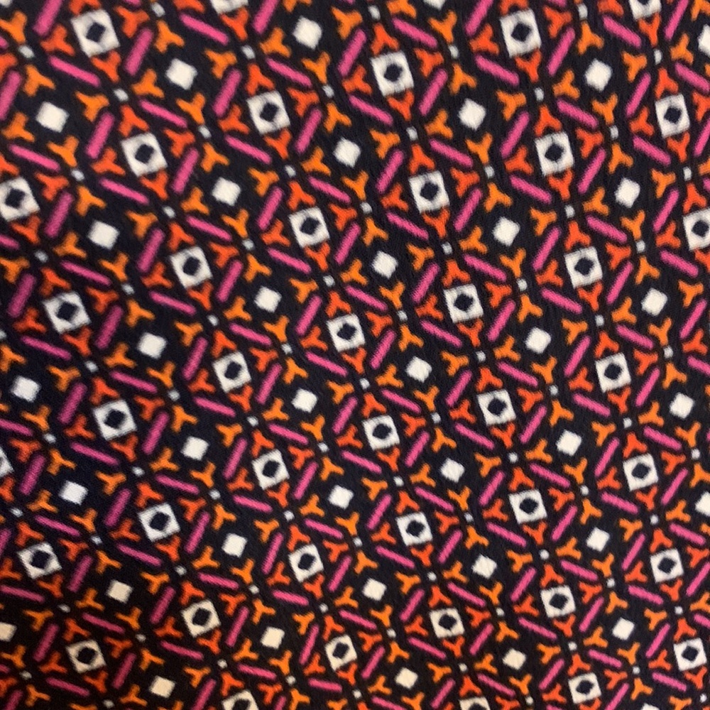 Patterned Blouse - Picture 2 of 2